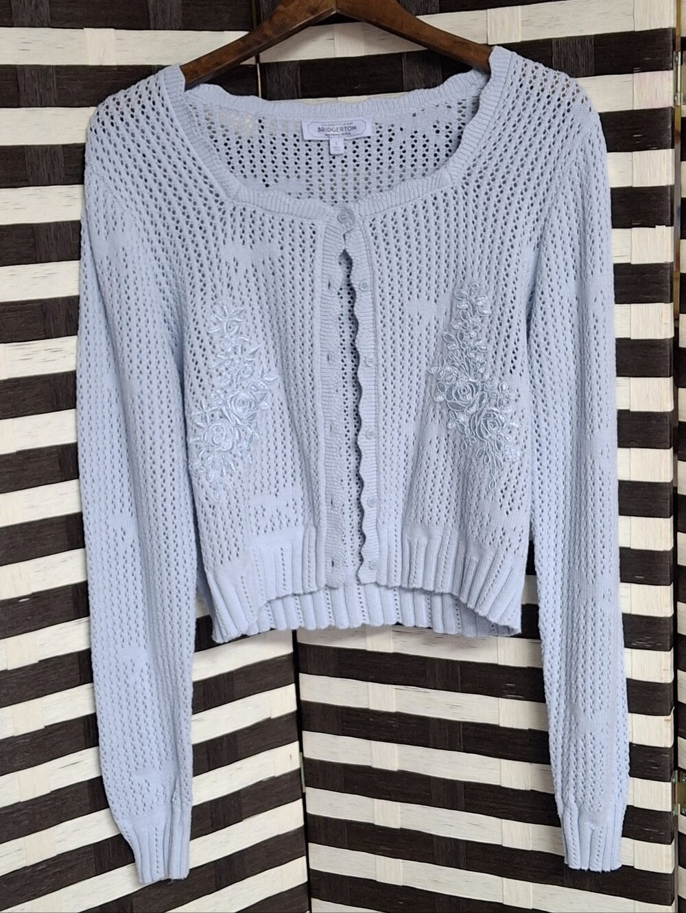 Celebrity Pink x Bridgerton Blue Cropped Knit Floral Appliqué Sweater Large READ